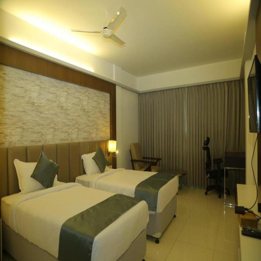 Hotel Konark Khammam 外观 照片
